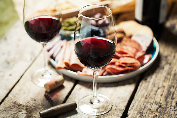 Frans menu met glas wijn